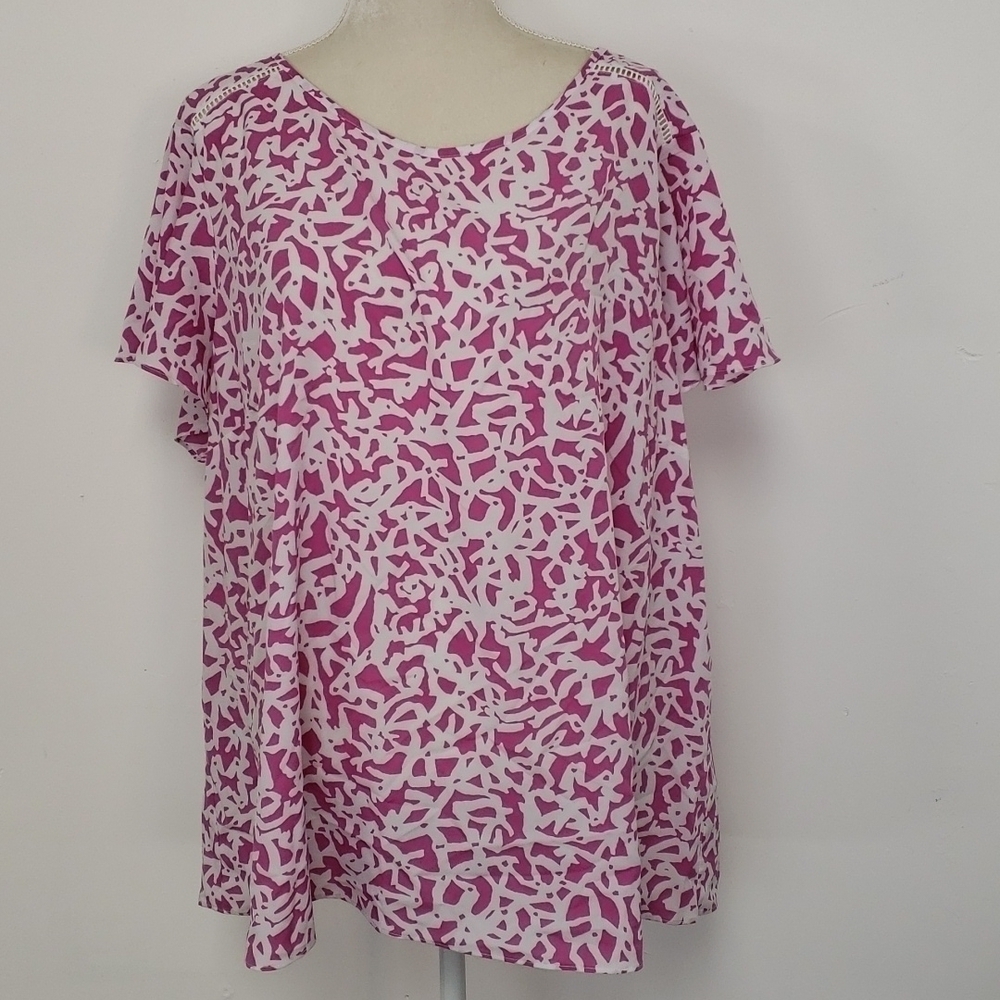 LANE Bryant Pink & White Flutter Short Sleeve Polyester Top Scoop Neck 26 EUC